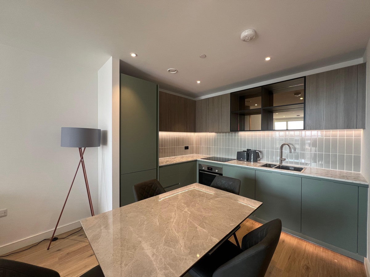 Flat Beaconsfield Road in London