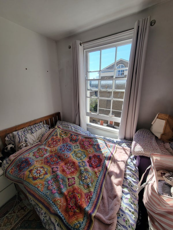 Room Tredegar Square in Greater London