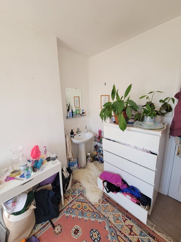 Room Tredegar Square in Greater London