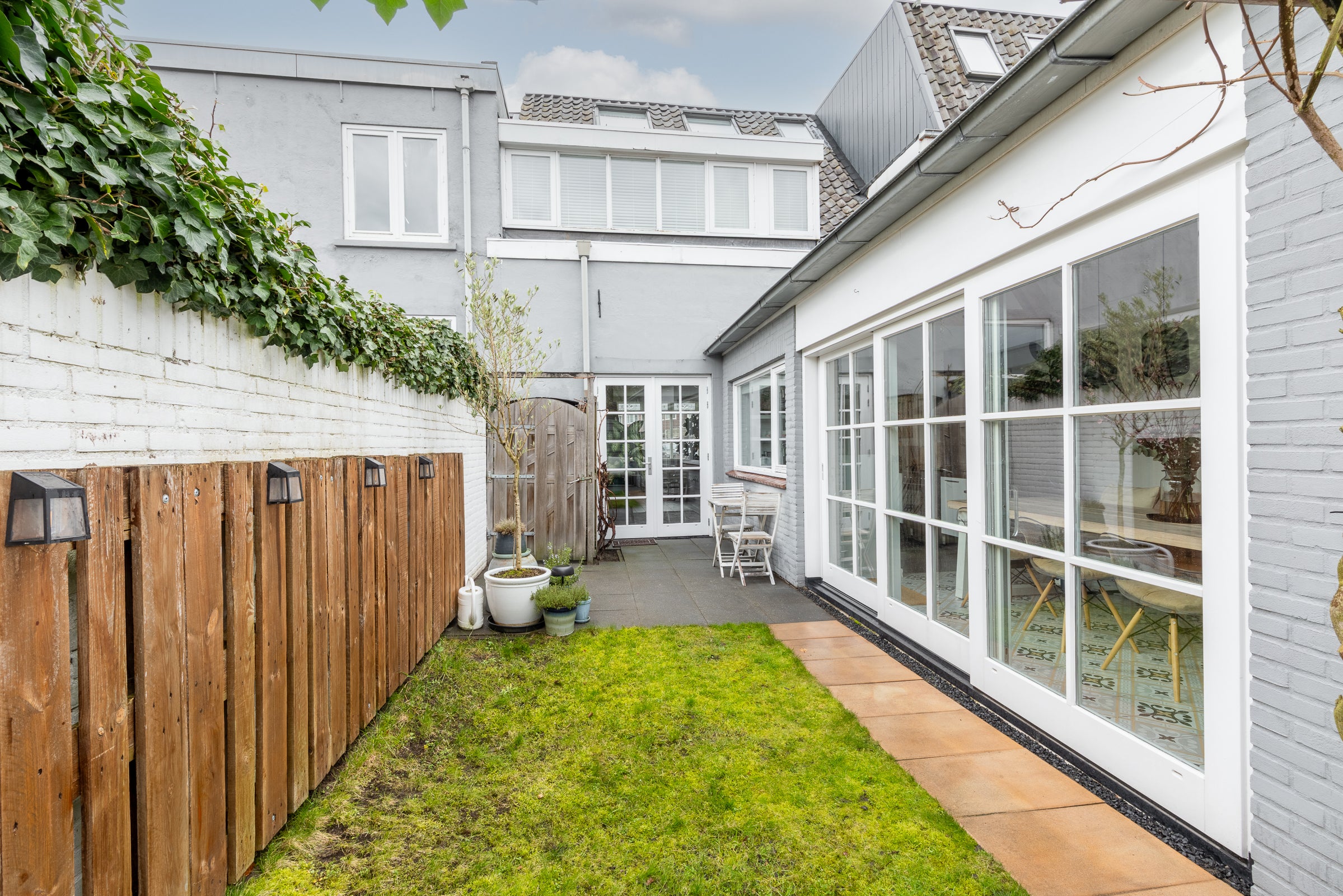 Tussenwoning te koop: Zandbergweg 138, Breda