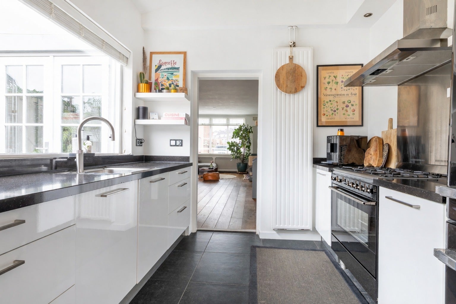 Tussenwoning te koop: Zandbergweg 138, Breda