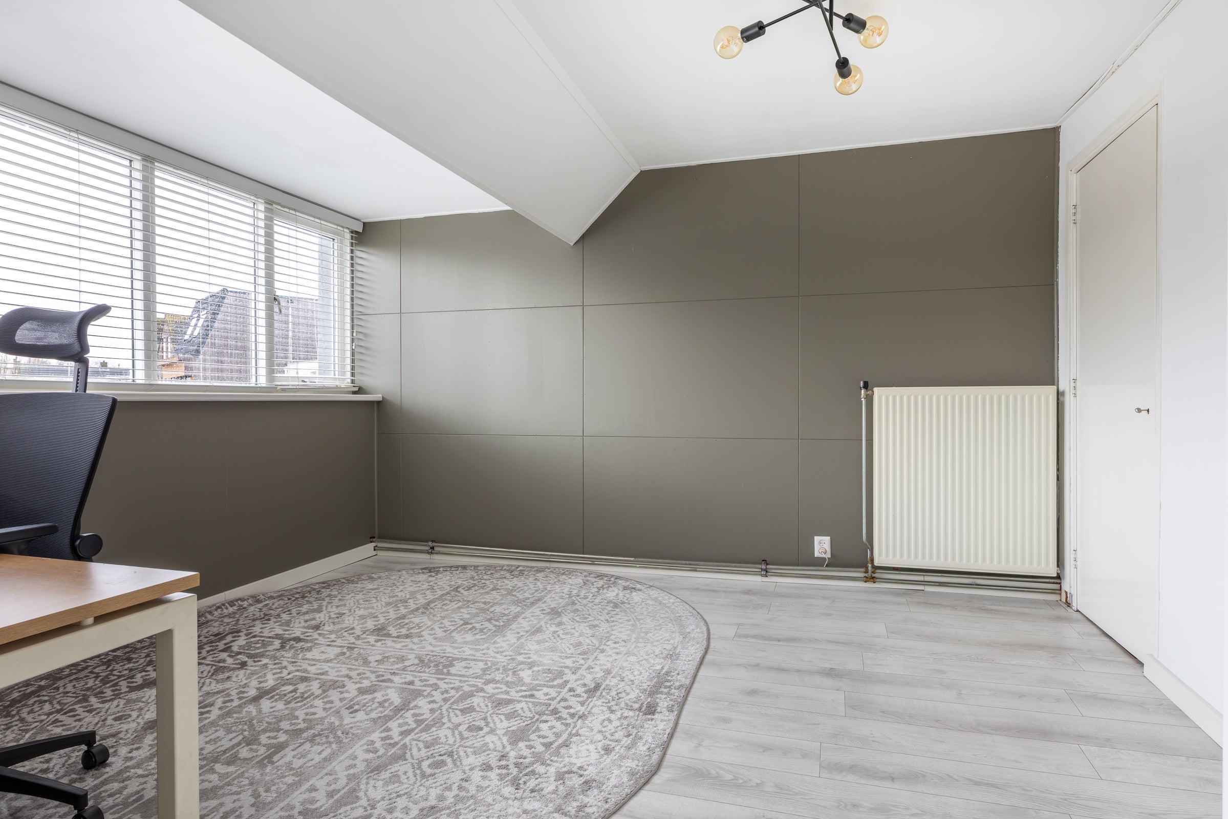 Tussenwoning te koop: Zandbergweg 138, Breda