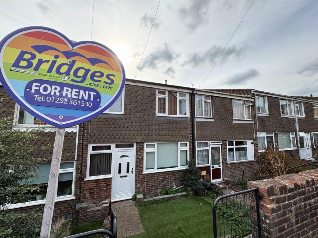 House Eddy Road in Rushmoor