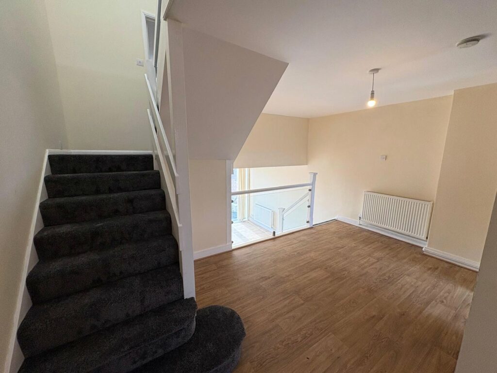 House Eddy Road in Rushmoor