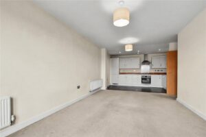 Flat Woodhouse Close in Worcester