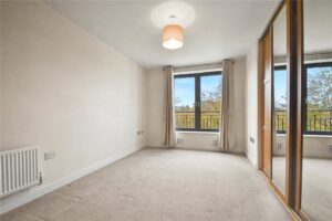 Flat Woodhouse Close in Worcester