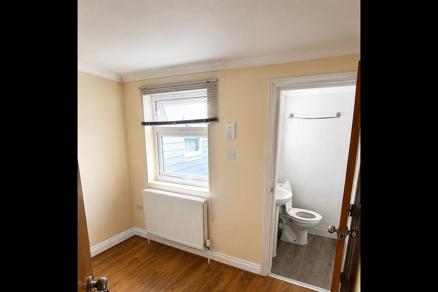 Room Murchison Road in Greater London