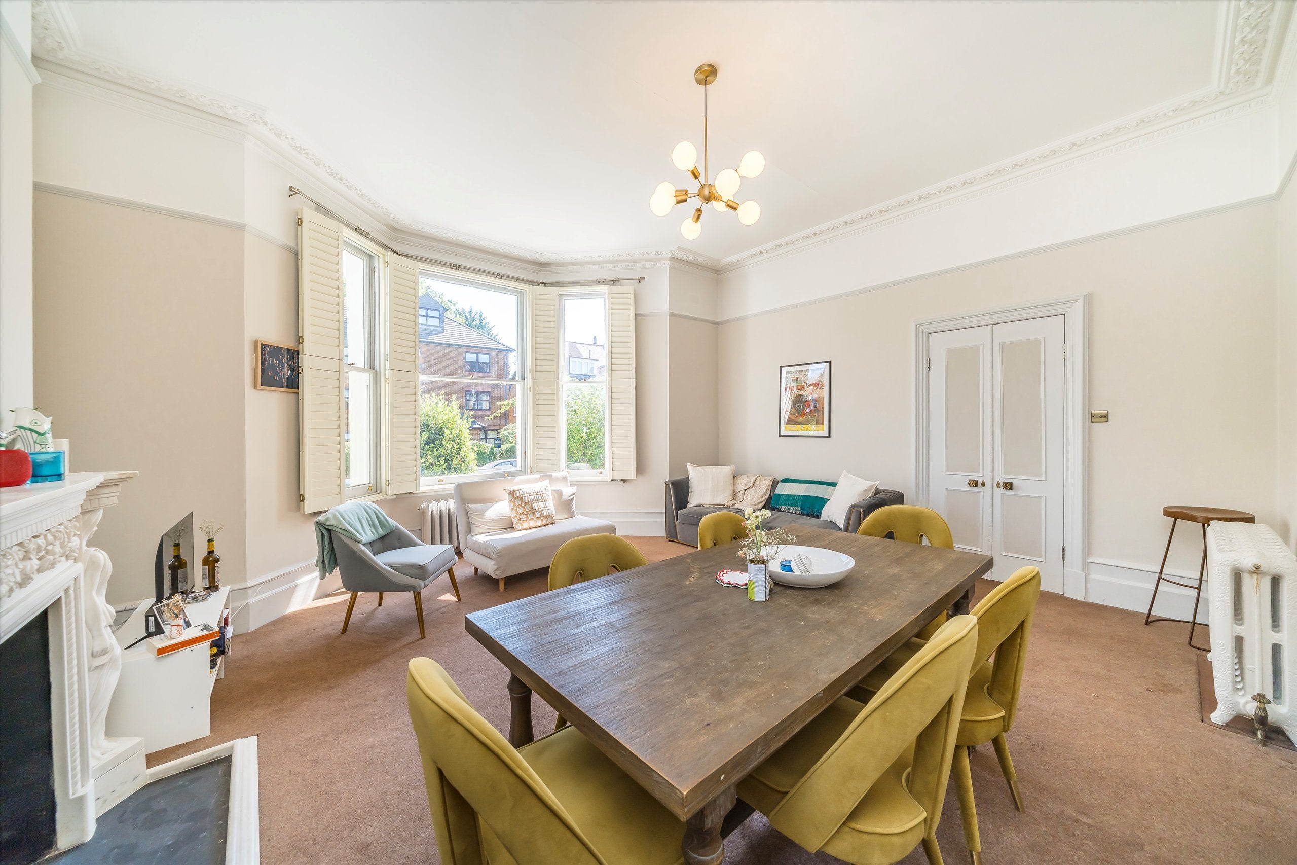 Flat Natal Road in Greater London