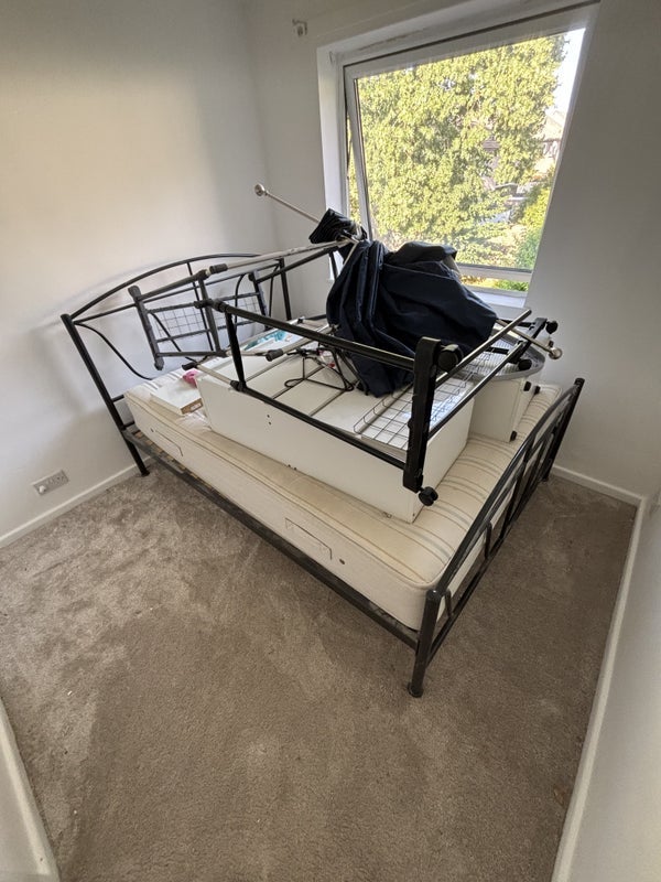 Room Avon Way in Thornbury