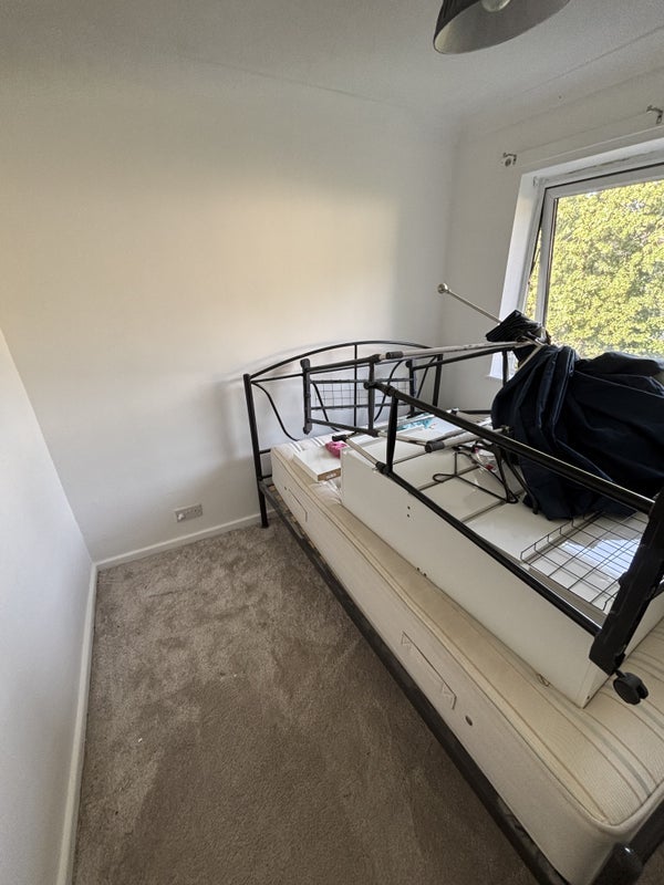 Room Avon Way in Thornbury
