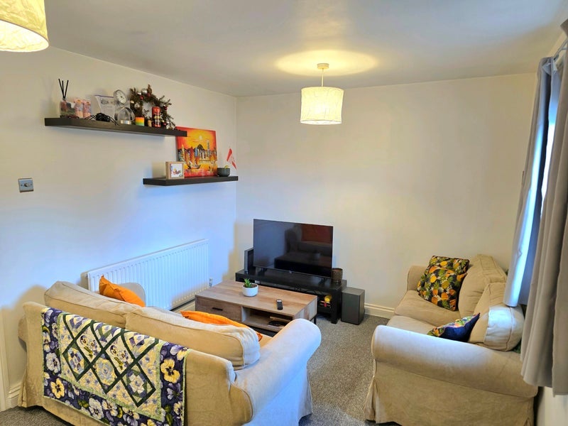 Room Ashgrove Road in Bristol