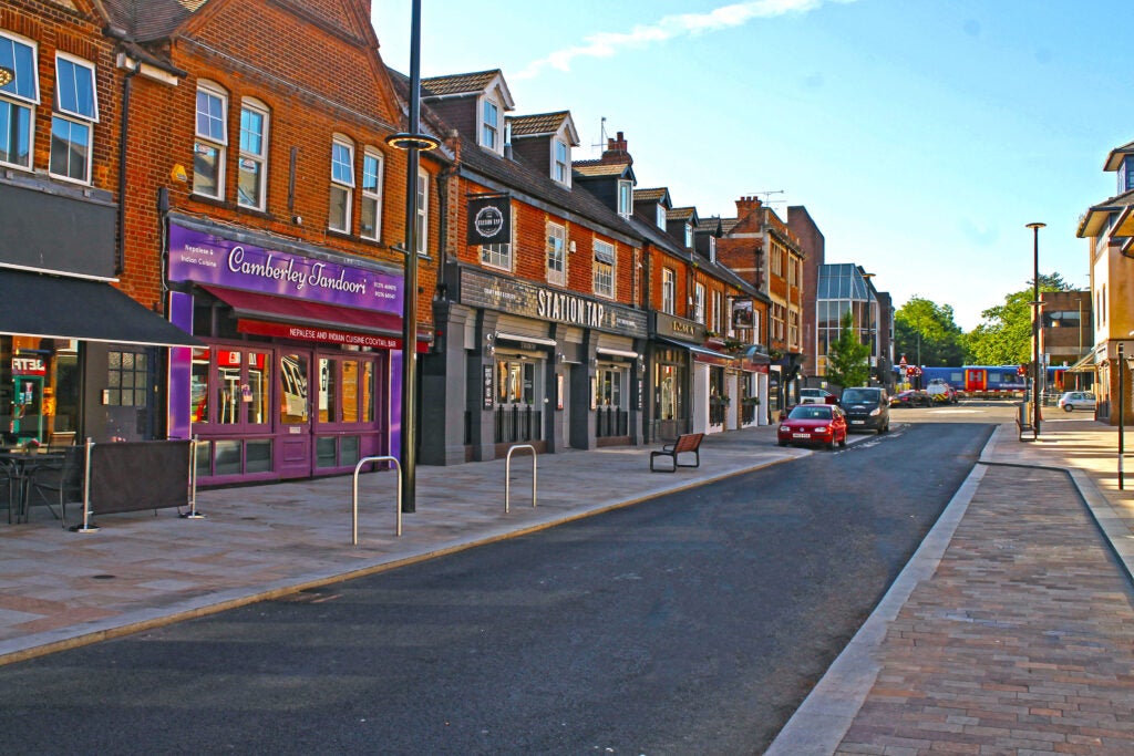 Flat Knoll Walk in Surrey Heath