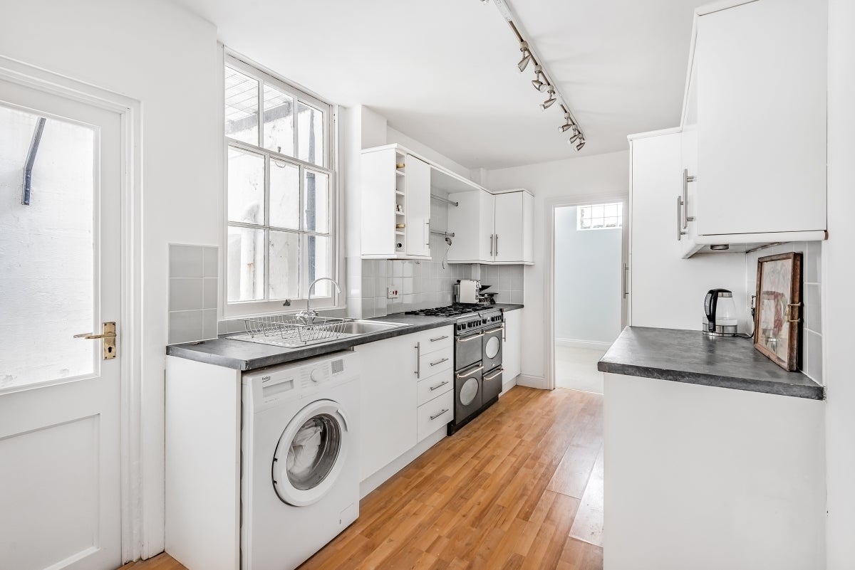 Flat Belgrave Place in Brighton
