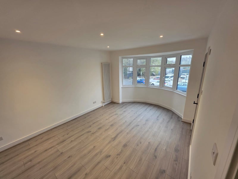 Room Parkhill Road in Greater London