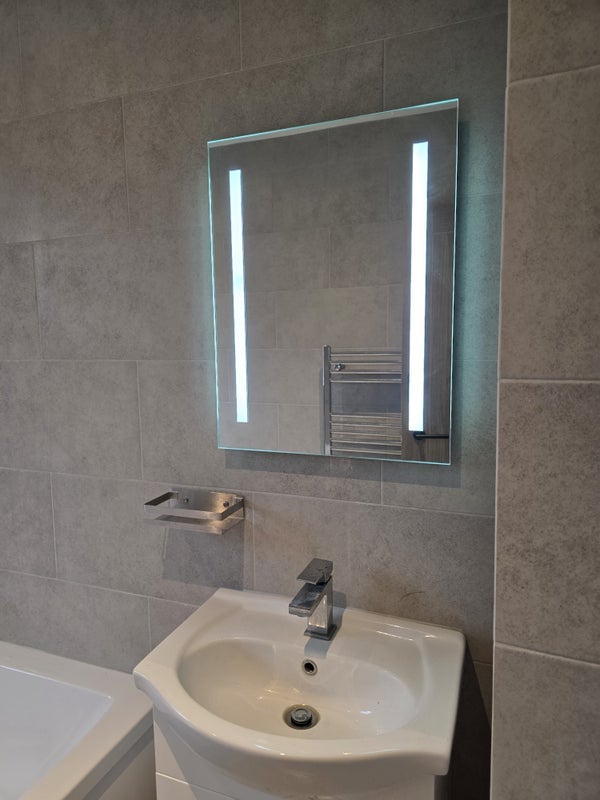 Room Parkhill Road in Greater London