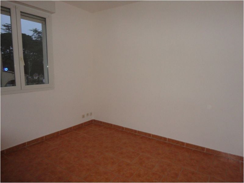 Appartement Avenue de la Gare à Lézan
