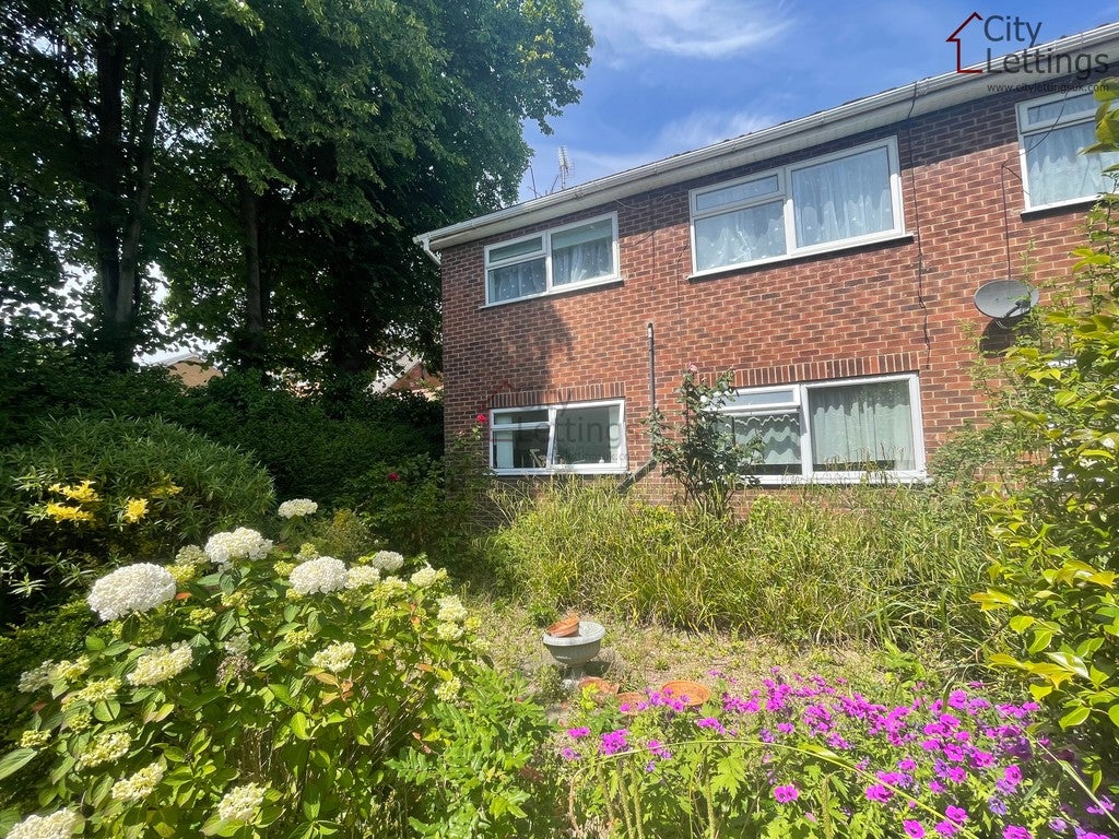 Flat Hamilton Road in Nottingham