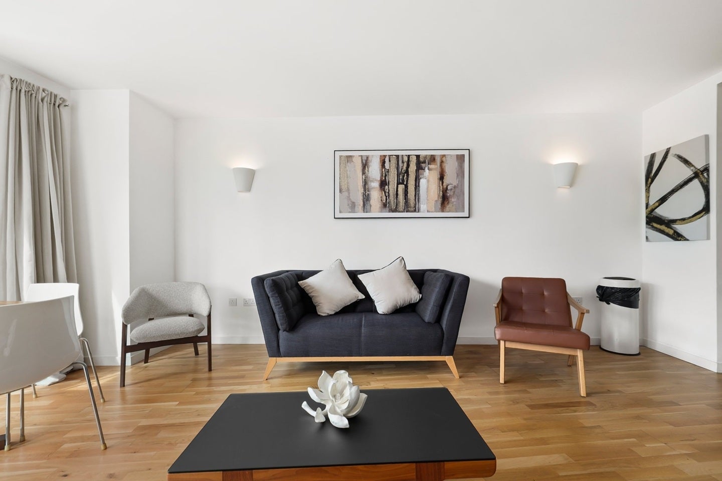 Flat Fairmont Avenue in Greater London