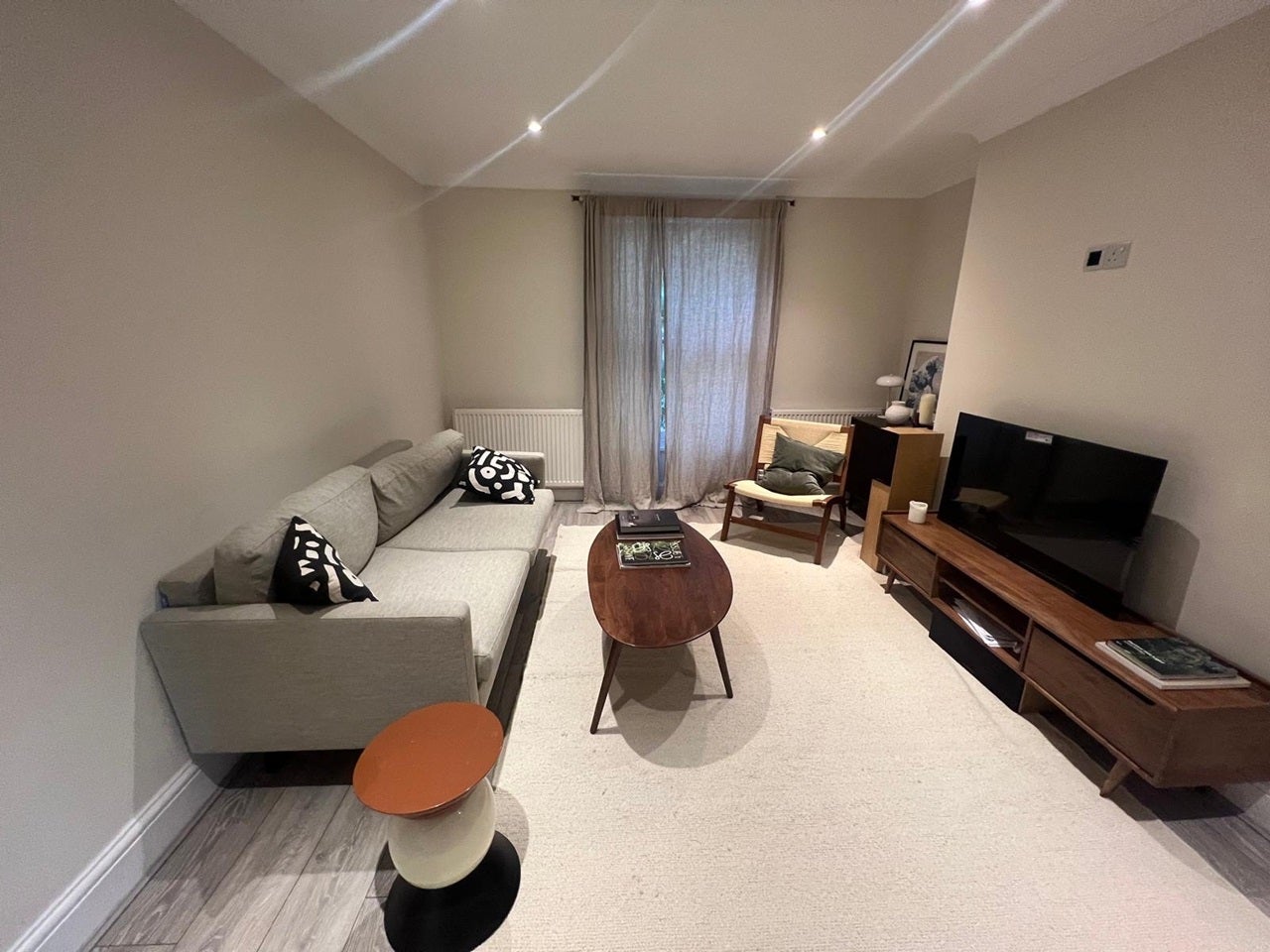 Flat Burdett Road in Greater London