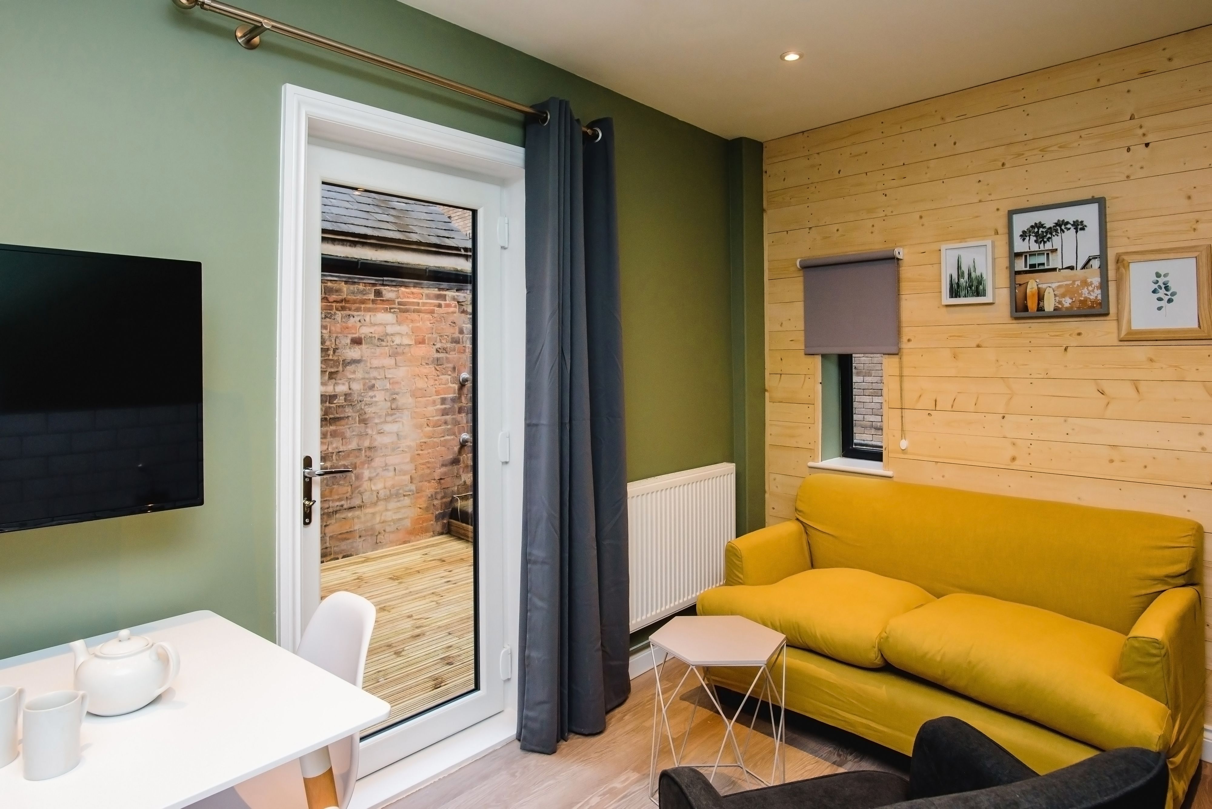 Flat Lister Gate in Nottingham