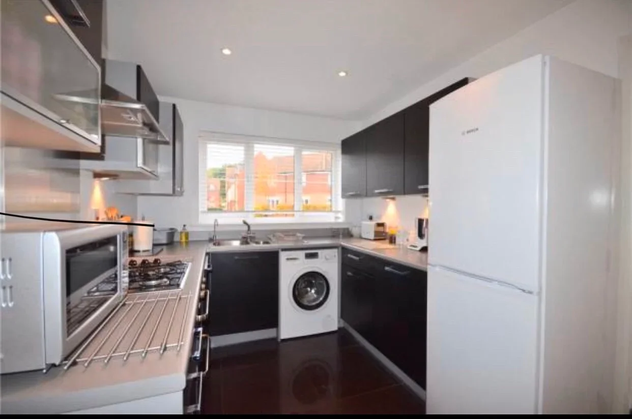 Room Sparrowhawk Way in Bracknell