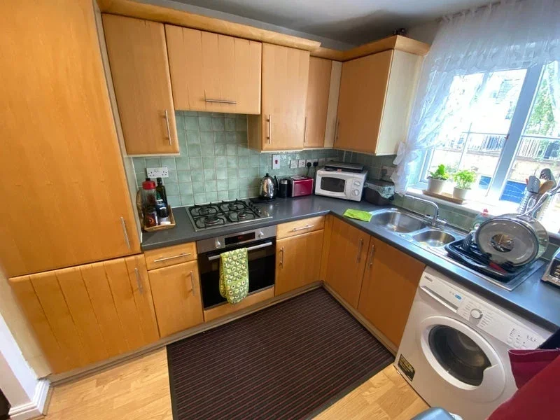 Room Blake's Road in Greater London