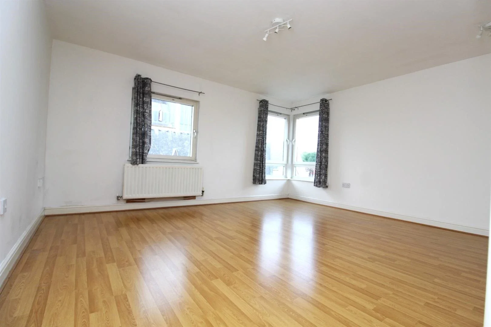 Flat Lordship Lane in Greater London
