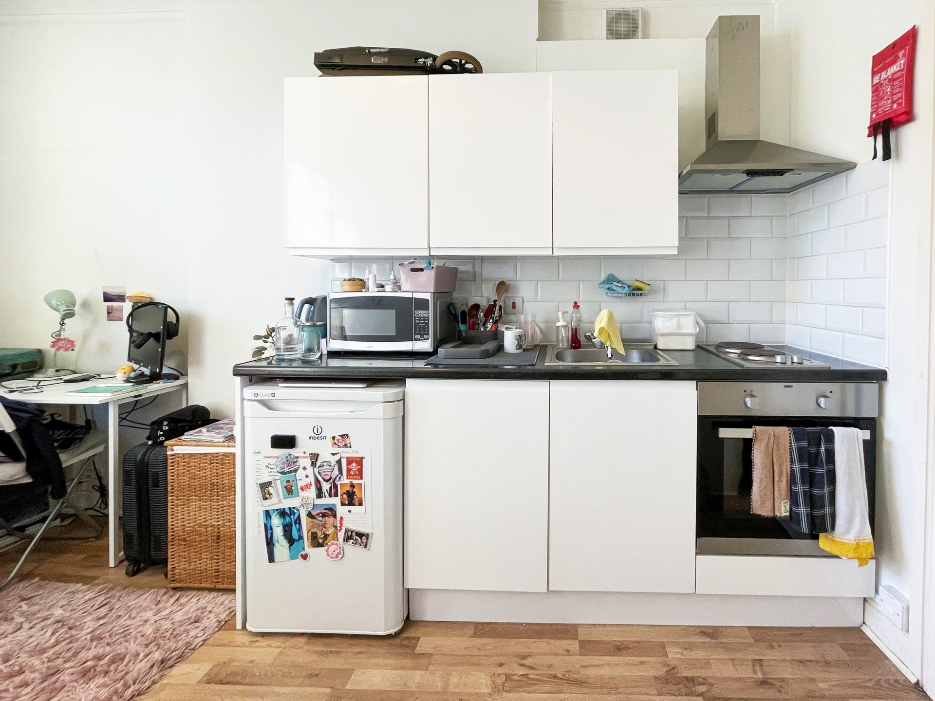 Flat Manstone Road in Greater London