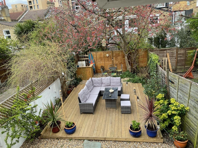 Room Kimberley Road in Greater London