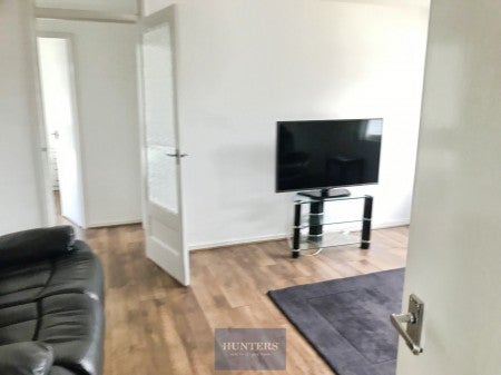 Flat Lordswood Road in Birmingham