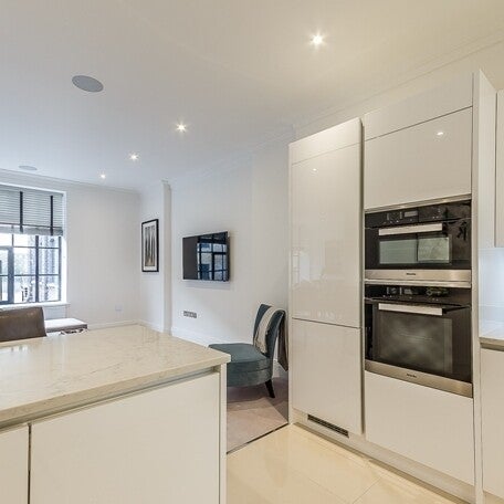 Flat Rainville Road in Greater London