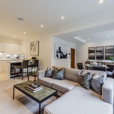 Flat Rainville Road in Greater London