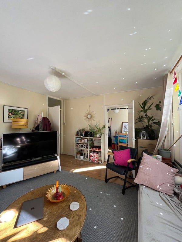 Room Bushey Down in Greater London