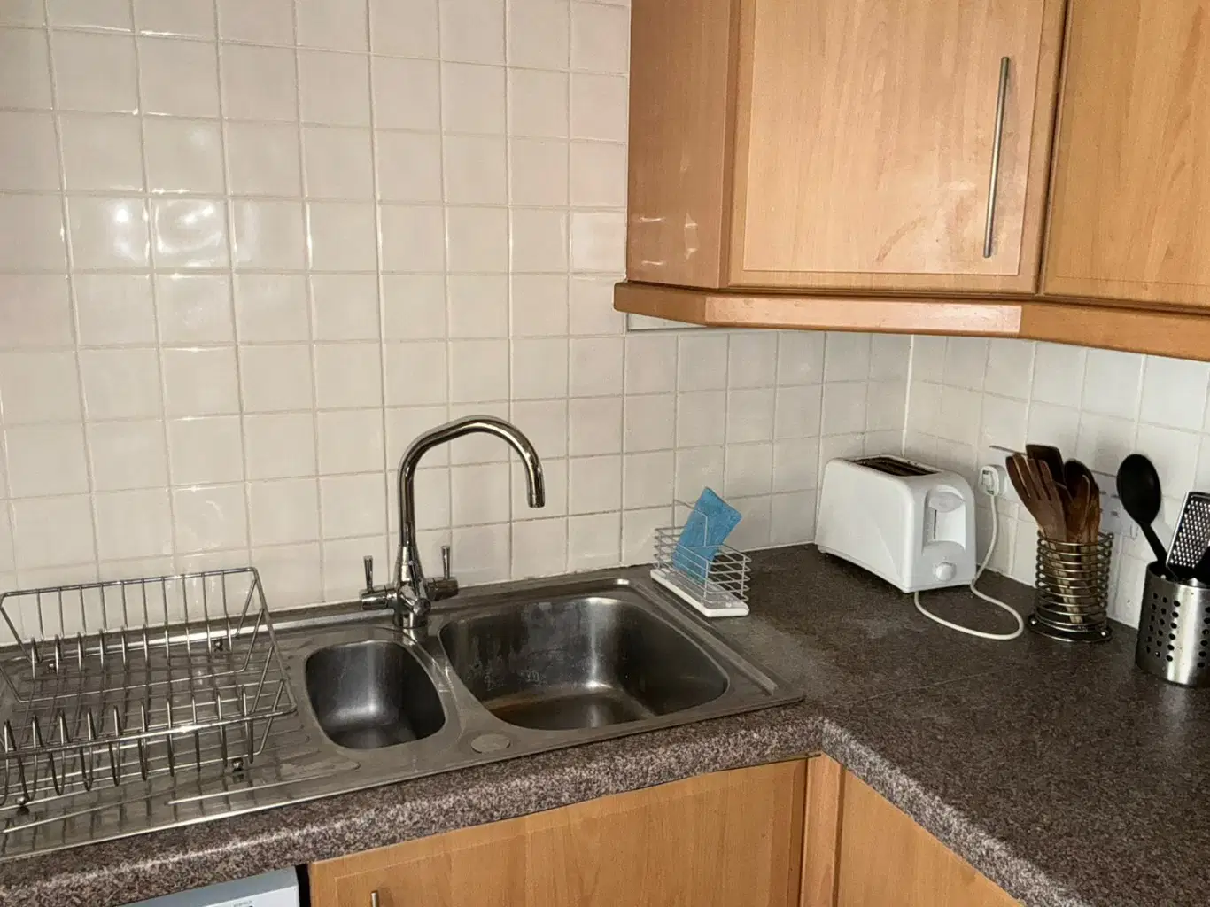 Flat Willowbrae Road in City of Edinburgh