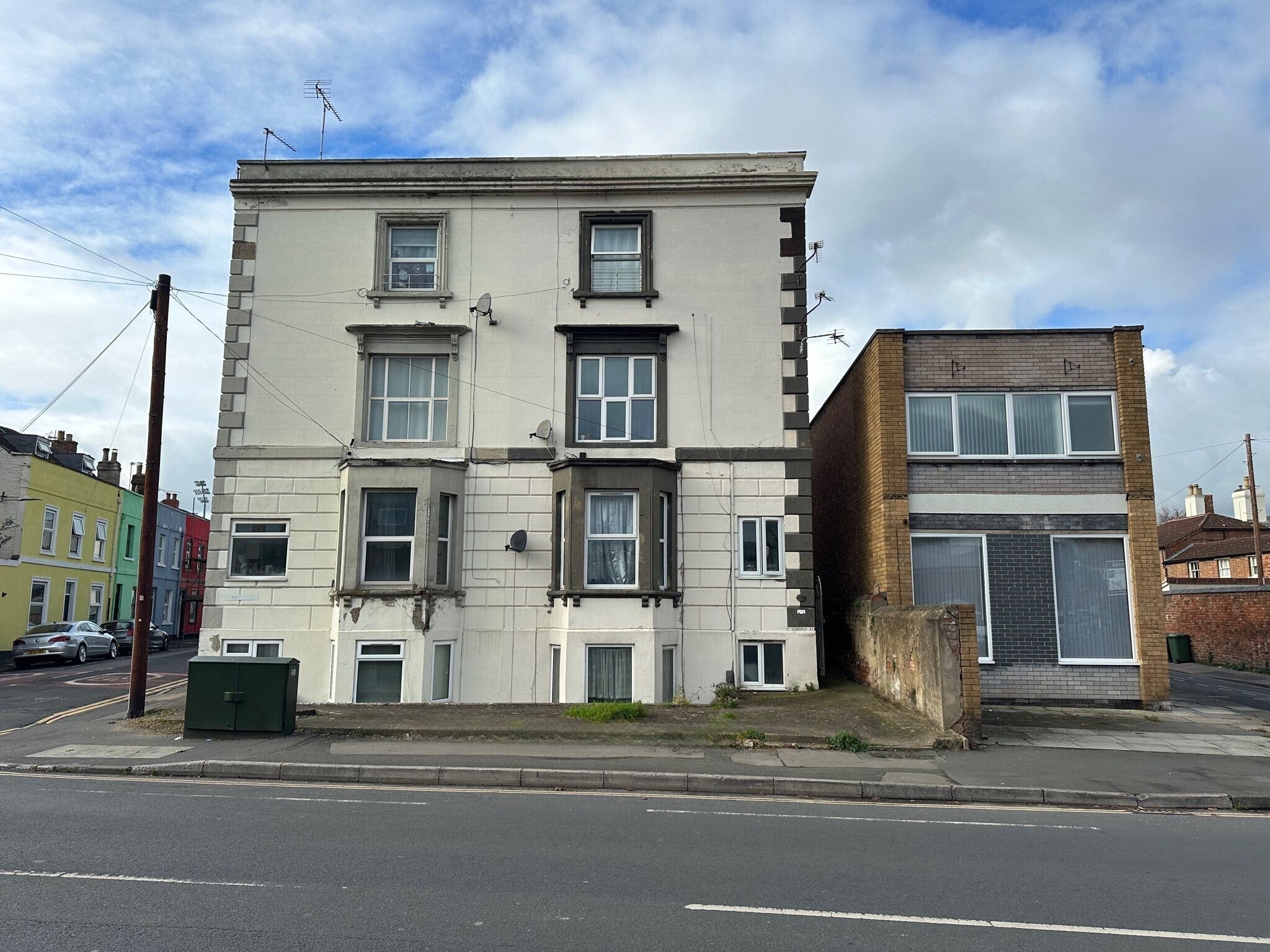 Flat Saint Mark Street in Gloucester