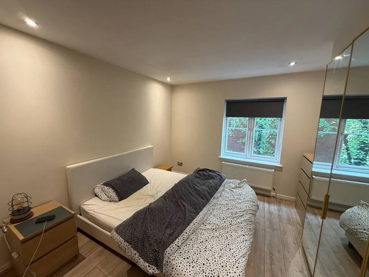 Flat Beechwood Grove in Greater London