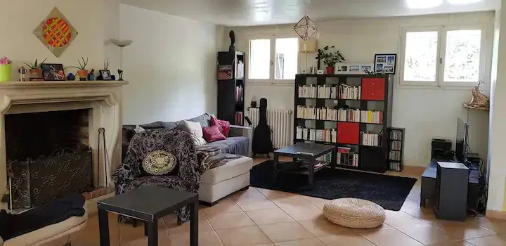 Room Rue Jules Ferry in Frontignan