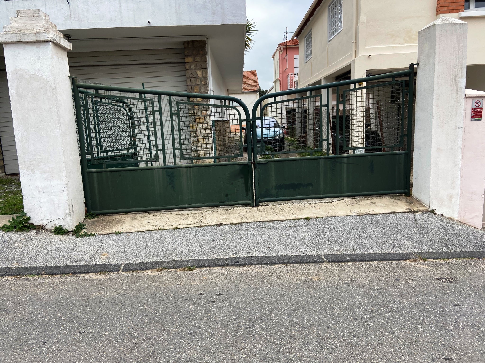 Flat Avenue Amiral Krantz in Toulon