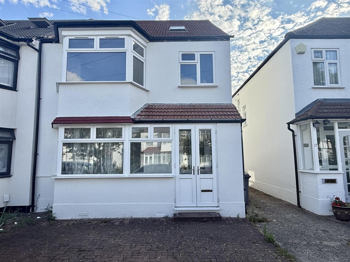 House Nathans Road in Greater London