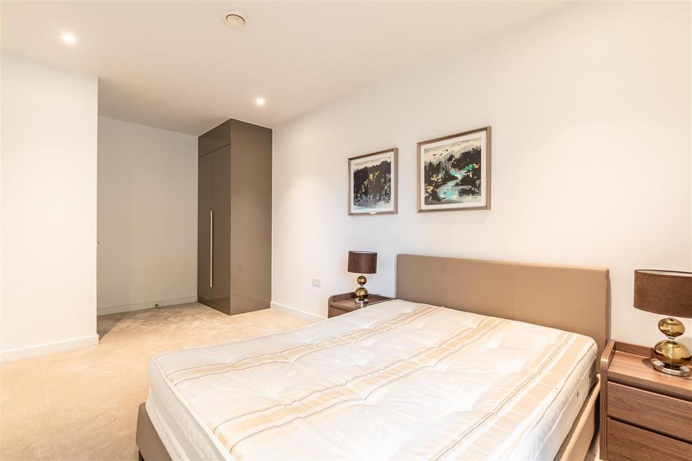 Flat Carlton Vale in City of Westminster
