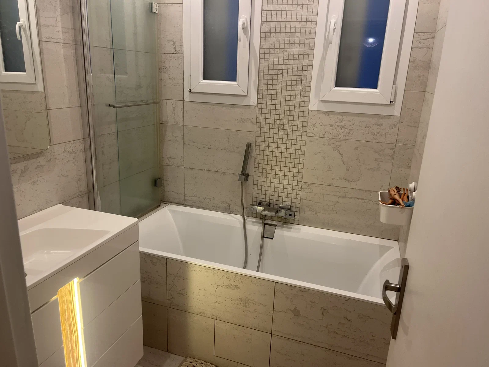 Room Rue Fernand Pelloutier in Boulogne-Billancourt