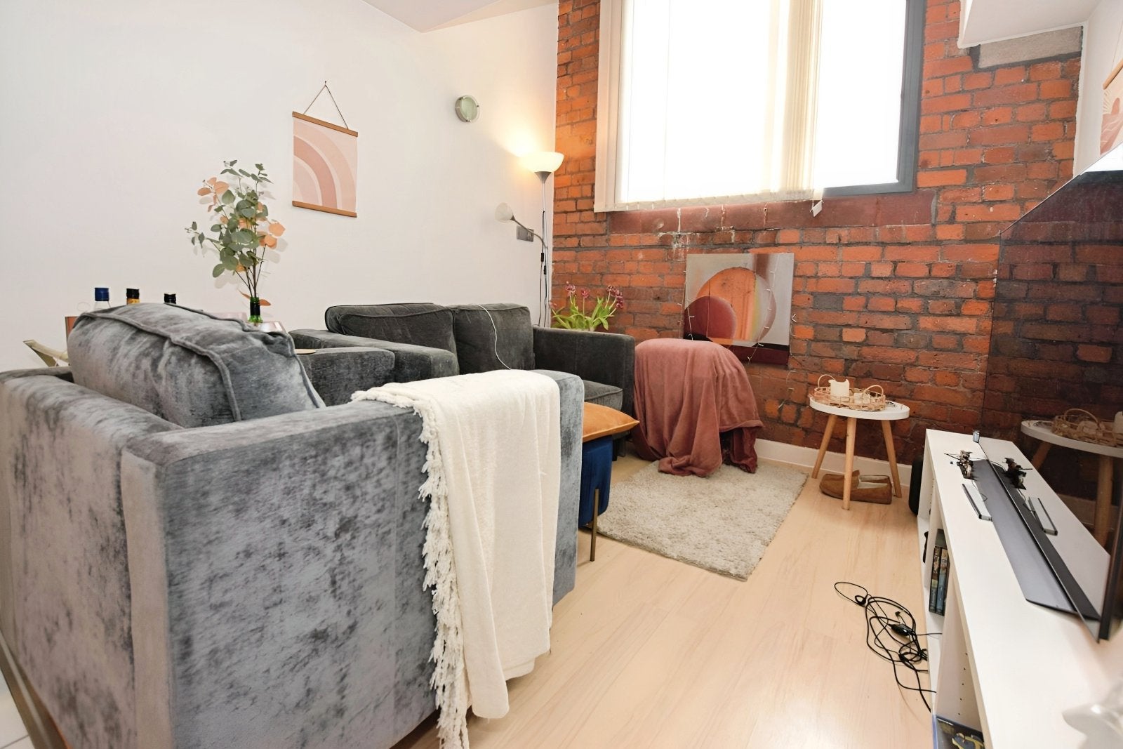 Flat Mirabel Street in Manchester