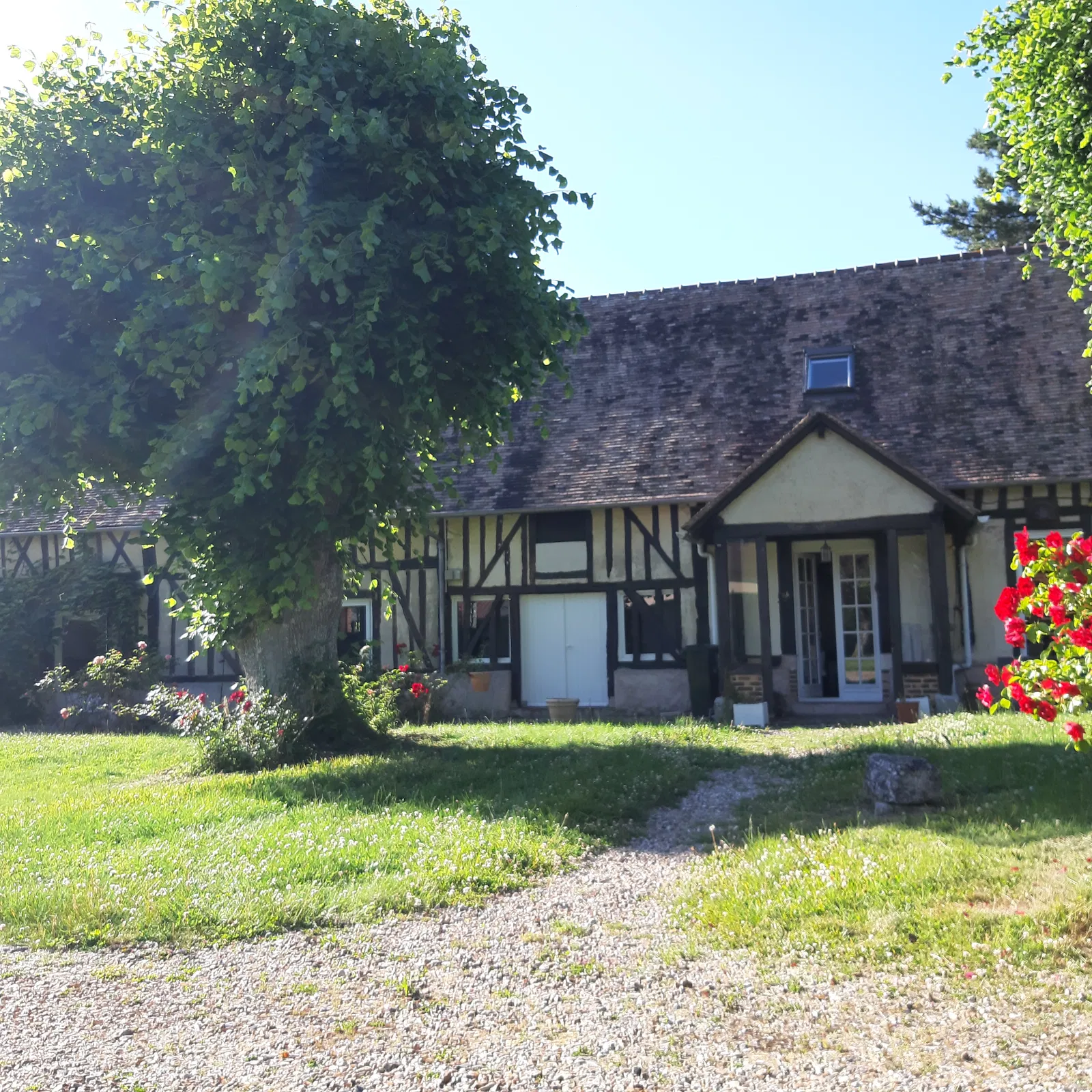 Chambre Rue de la Maladrerie à Mézières-en-Vexin