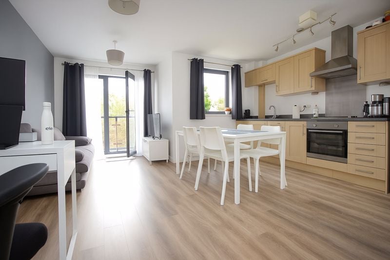 Flat Cottons Approach in Greater London