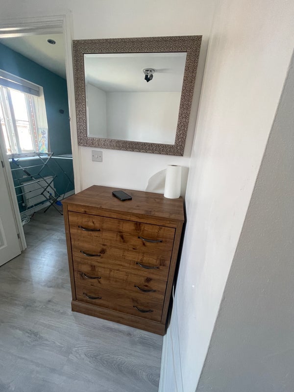 Room John Hall Close in Bristol