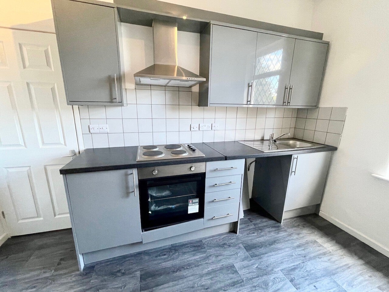Flat Balne Avenue in Wakefield