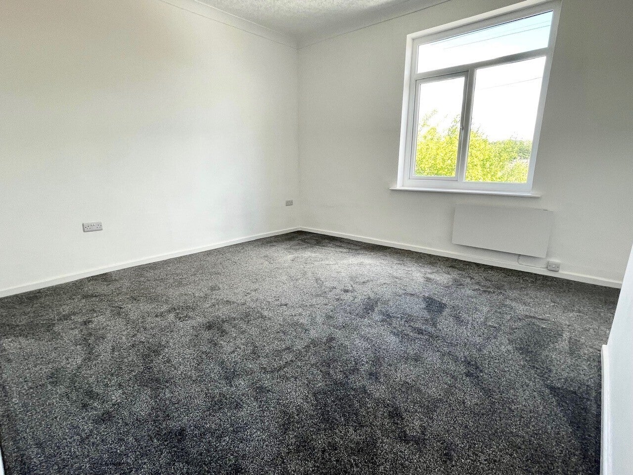 Flat Balne Avenue in Wakefield