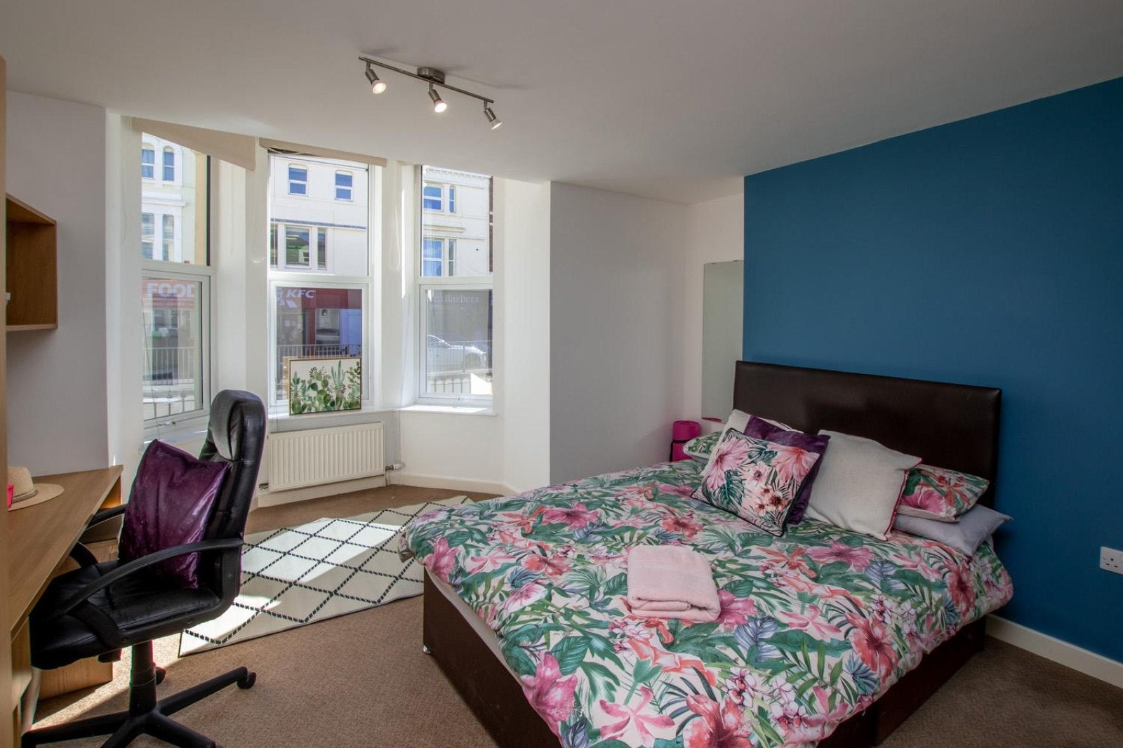 Flat Finsbury Lane in Plymouth