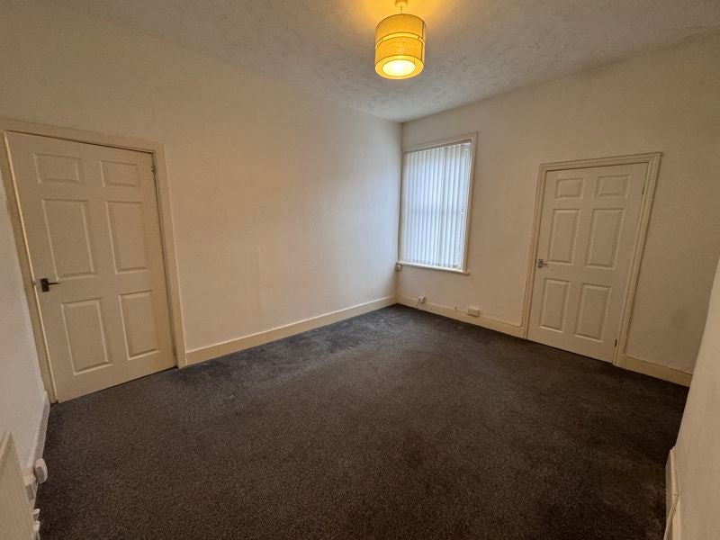 Flat Holly Avenue in North Tyneside