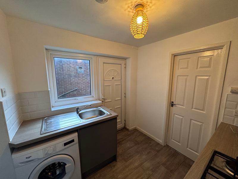 Flat Holly Avenue in North Tyneside